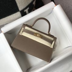 HM Greige Togo Brown With Gold Toned Hardware Bag For Women Hermes Kelly Bag, Kelly Bag, Hermes Bags, Evening Clutch Bag, Types Of Bag, Bag For Women, Fun Bags, Luxury Items, Fashion Handbags