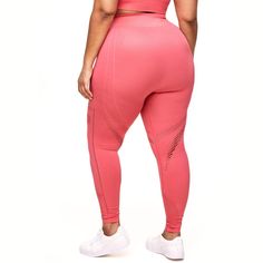 Skylar’s open-hole details add some flair & air to your everyday workout look—‘cause the mesh details on this seamless high-waist cut are giving majorrr breathability. Boot Cut Leggings, Bottom Workout, Everyday Workout, Mesh Leggings, Adore Me, Ankle Leggings, High Rise Leggings, Active Wear Leggings, Seamless Leggings