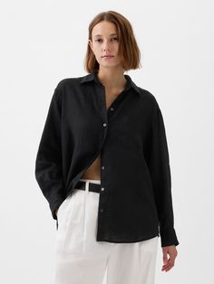 Soft linen over Linen Button Down Shirt Women, Minimalist Fashion Women Outfits, Linen Shirt Outfit, Oversized Shirt Outfit, Black Linen Shirt, Gap Style, Outfit Minimalist, Outfit Oversize, Black Button Up Shirt