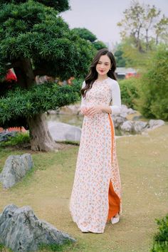 Hello , thanks for visiting my shop Brand New High Quality Vietnamese Ao Dai. Ao Dai for women 40-77 kgs Ao Dai full set ( dress + pants) *These are Asian size <>US Petite size .Please order 1,2 size bigger to your normal size  Full size XS/ S/ M/ L/ XL/ 2XL/ 3XL. S: burst 33in - waist 25in -length 55 in M: burst 35in -waist 27in  -length 55 in L: burst 37in -waist 29 in -length 55 in XL: burst 39in -waist 31 in -length 55 in XXL: burst 41in -waist 33in -length 55 in 3XL: burst 43in -waist 35in Traditional White Cheongsam For Spring, Traditional White Ao Dai For Festive Occasions, Spring Wedding Long Kurta, White Long Cheongsam For Spring, White Long Sleeve Ao Dai For Festive Season, Festive White Long Sleeve Ao Dai, Festive White Long Ao Dai, Festive Long White Ao Dai, Traditional White Ao Dai For Spring