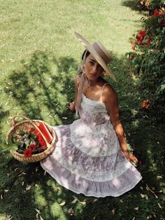 Wide brim straw hat inspired by the Bergère Style . This beautiful hat is ideal for any occasion. An elegant hat for weddings, social events, horse races and summer parties. *Design : This hat is made with high quality materials , using traditional millinery tecniques. all our hats are hand sewn and so each hat is unique. We make the straw for our hats in various widths: 13 - 14 mm, 10 - 11 mm and 7 - 8 mm. When working with narrower straw, the hat increases in quality and the work is more labor Summer Boater Hat For Kentucky Derby Picnic, Bohemian Boater Hat For Garden Party With Short Brim, Bohemian Boater Hat With Short Brim For Garden Party, Short Brim Sun Hat For Kentucky Derby And Picnic, Short Brim Sun Hat For Picnic And Kentucky Derby, Wide Brim Boater Hat For Kentucky Derby Picnic, Summer Straw Hat For Kentucky Derby And Picnic, Kentucky Derby Sun Hat With Short Brim For Picnic, Summer Straw Hat For Picnic And Kentucky Derby