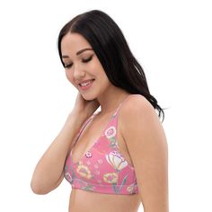 You will love this sweet pink desert flower bikini top! Extra lift provided by removable pads, it's super uncomplicated and easy to wear all day poolside, or even as a supportive layer under a UPF Long Sleeve. Supportive design for active beach days or poolside relaxation Made from sustainable recycled materials Mix and match with other pieces in the collection Provides freedom of movement Imported Size guide CHEST (inches) UNDERBUST (inches) XS 33 ⅛ 28 ¾ S 34 ⅝ 29 ½ M 36 ¼ 30 ¼ L 39 ⅜ 31 ⅞ XL 4 Pink Beach Swimwear With Adjustable Straps, Pink Beachy Swimwear With Built-in Bra, Pink Triangle Top Bra With Adjustable Straps, Pink Summer Swimwear With Adjustable Straps, Tropical Pink Swimwear With Built-in Bra, Summer Beach Bra With Floral Print, Pink Swimwear With Removable Bra Pads For Pool, Pink Triangle Top Bra With Padded Cups, Pink Swimwear With Adjustable Straps For Vacation