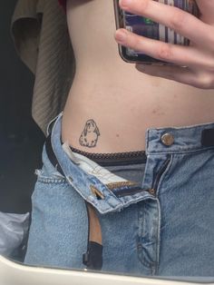 bunny tattoo on hip mirror selfie Hase Tattoos, Bunny Tattoo, Парные Тату, Tattoo Aftercare, Dainty Tattoos