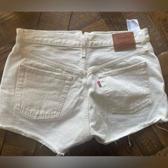 W28 Levi’s Strauss 501 Shorts. Never Worn No Stains, Pet Free, Smoke Free Home. Vintage White Cotton Jean Shorts, Vintage White Jean Shorts For Spring, White Cotton Vintage Jean Shorts, Vintage White Jean Shorts, Vintage High Waist White Shorts, Vintage White Bottoms For Summer, Vintage White Summer Bottoms, Levi's Cotton Cutoff Shorts, Levi's Cutoff Cotton Shorts