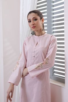 Fitted Cotton Lawn Suit With Long Sleeves, Spring Cotton Lawn Suit With Long Sleeves, Printed Motifs Fitted Long Sleeve Sets, Fitted Long Sleeve Sets With Printed Motifs, Summer Long Sleeve Sets With Printed Motifs, Unstitched Summer Sets For Workwear, Pink Long Sleeve Tops For Eid, Long Sleeve Pink Top For Eid, Long Sleeve Printed Sets For Workwear