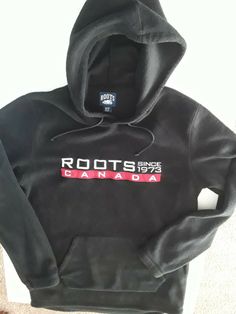 Roots Canada XS Fleece Hoodie Sweatshirt. Condition is Pre-owned. Some wear but a lot of life left. Please check out the pictures and feel free to ask any questions you might have. Thanks for looking! Roots Sweater Outfit, Casual Fleece Hoodie With Logo Print, Roots Tracksuit Outfit, Fleece Hoodie With Logo Print, Hooded Fleece Hoodie With Logo Print, Fleece Long Sleeve Hoodie With Logo Print, Long Sleeve Fleece Hoodie With Logo Print, Roots Socks, Roots Canada