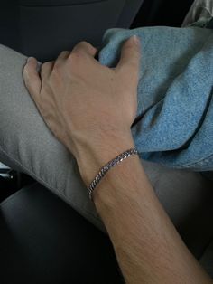 "SILVER BRACELET MEN/WOMEN Add style to a basic look with this 0.2 inches (5mm) solid 925 sterling silver Curb bracelet. Strong and durable for daily wear yet not too thick for a comfortable fit. A chain that gives modern elegance to both casual and formal outfits, wear it solo for an everyday polished look or stack with other bracelets for a cool fashion statement. Give someone special luxurious fine jewelry they will rock from day to night with style. Bracelet made of 925 silver and comes with Cheap Modern Men's Jewelry, Cheap Men Accessories, Luxury Everyday Men's Chain Bracelet, Cheap Silver Jewelry For Groomsmen Gift, Luxury Minimalist Men's Chain Bracelet, Cheap Men's Chain Bracelets, Luxury Everyday Sterling Silver Men's Bracelet, Affordable Men's Jewelry Gift, Cheap Everyday Men's Chain Bracelet