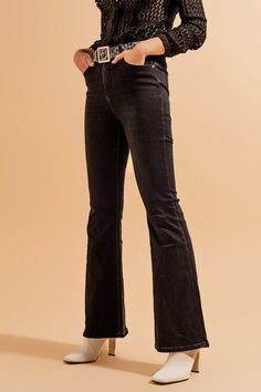 Maxi length. Jeans. Plain design. A-line cut. Flare. Daily. Basic. Black Flare Jeans, Sweatshirt Jean Jacket, Tall Person, Types Of Jeans, High Waisted Flare Jeans, Utility Belt, Jean Flare, Black Flare, High Waisted Flares