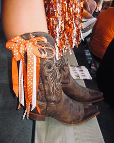 Week 1/15, Go Vols 🍊 Ut Volleyball, Tennessee Game Day, Tennessee Outfits, Rocky Top Tennessee, Cute Cowgirl Boots, Ut Longhorns, Tennessee Orange