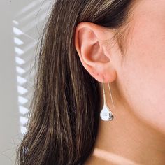 These beautiful high polished sterling silver earrings with a long fixed hook are simply stunning with their minimalist, clean design. They're perfect for wearing every day or night as they look great as an everyday earring and when you're dressing up for the night. Perfect earrings to gift as they suit just about anyone.  💕 We love this type of design so have more to choose from in a variety of shapes and sizes. Check out similar drop earrings on my website or Etsy Store  💖 Details 925 Sterling Silver Drop:  38 mm Width: 12 mm 💕 Online store: www.thejewellerytree.net 💕 Stay up-to-date with new designs & special offers  - Join our online community - FOLLOW ME   Socials: @myjewellerytree OR  https://www.facebook.com/thejewellerytree1/  💕 Need more info, feel free to email or DM - I'd l Minimalist Pearl Drop Teardrop Earrings, White Drop Linear Earrings, Elegant Teardrop Nickel-free Threader Earrings, Silver Linear Earrings With French Hook Gift, Minimalist Teardrop Pearl Drop Earrings, Elegant Nickel-free Teardrop Threader Earrings, Silver Teardrop Linear Earrings With Pearl Drop, Elegant Sterling Silver Teardrop Earrings For Everyday, Modern Silver Linear Earrings With Pearl Drop