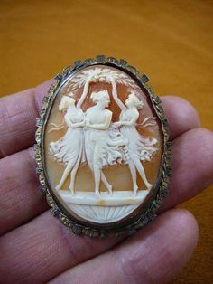 C-1357) Three Muses Woman dancing shell carved oval CAMEO gold plt pin pendant #Unbranded Antique Cameo Jewelry, Historical Accessories, Regency Jewelry, Sacred Jewelry, Woman Dancing, Vintage Jewelry Ideas, Jewelry Wall, Larimar Jewelry, Vintage Fine Jewelry