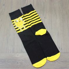 Adventure Time- Jake The Dog Tall Socks - Nwot Size 6-10 - Black & Yellow Guess Glasses, Jake The Dog, Zara Scarf, Yellow Socks, Tall Socks, Dog Black, Finn The Human, Jake The Dogs, Burberry Scarf