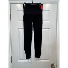 Spanx Seamless Side-Zip Leggings Fl3315 Womens Size Xl Black. Excellent New Condition. No Flaws. Comes From A Smoke Free Environment . Black Seamless Tight Leggings, Black Stretch Tights With Seamless Construction, Black Stretch Seamless Tights, Fitted Seamless Black Leggings, Black Stretch Yoga Pants For Loungewear, Black Stretch Leggings For Loungewear, Stretch Black Bottoms With Seamless Construction, Black Seamless Bottoms For Loungewear, Black Stretch Bottoms With Seamless Construction