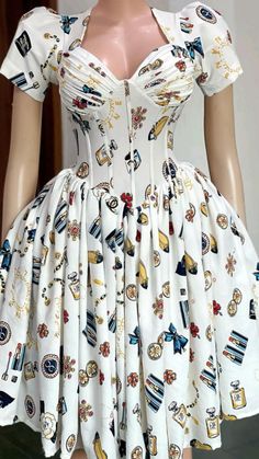 Silk Dress With Corset, Thrift Store Clothes, Simple Dress Styles, Ankara Short Gown Styles, White Silk Dress