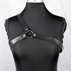 Lingerie Suspenders, Gothic Clothes, Denim Crop Top, Women Body, Garters, Leather Buckle