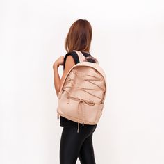 The everyday backpack is the perfect companion for your everyday life. The perfect mix between fashion and functionality. Fit all the things you need for: traveling, work, gym, kids’ stuff and baby essential you name it. Effortless Style. Made to Last. Trendy Backpack For Outdoor Activities, Woman Backpack, Tan Backpack, Essential Pouch, Everyday Backpack, Pop Ups, Backpack Straps, Baby Essentials, Travel Backpack