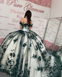 Emerald Green Quinceanera Dress, Green Quinceanera Dress, Emerald Green Quinceanera Dresses, Emerald Green Quinceanera, Green Quince Dress, Green Quinceanera, Green Quinceanera Dresses, Mexican Quinceanera Dresses, Quinceanera Themes Dresses