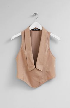 Color: BeigeFabric: 100% CottonCare: Hand wash Double breasted vest with four golden buttons closure. Approximately 50 cm long. Made in USA. Khaki Mini Dress, Recycled Jeans Bag, Double Breasted Vest, Khaki Trench, Waistcoat Woman, Khaki Trench Coat, Hooded Trench Coat, Fancy Tops, Recycled Jeans