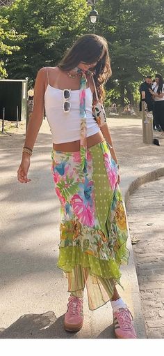 Outfit Ideas Colourful, Colourful Y2k Outfits, Colorful Maximalist Outfit, Cute Cruise Outfits, Colourful Outfits Aesthetic, Maximalist Clothes, Summer Inspo Outfits, Indie Aesthetic Fashion, Colorful Outfits Aesthetic