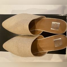 Fabric/ Woven Pointed Mule In Natural/Tan Color. Very Comfortable!! Cream Pointed Toe Flats For Summer, Elegant Summer Vacation Flats, Chic Beige Flat Mules, Elegant Beige Flats For Summer, Elegant Beige Beach Flats, Beige Pointed Toe Summer Flats, Chic Synthetic Summer Flats, Beige Summer Formal Flats, Casual Beige Mules For Formal Occasions