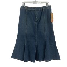 Nwt Y2k Ralph Lauren Jeans Co. Midi Trumpet Denim Skirt Cotton Womens Size 8 - Brand: Lauren Jeans Co. - Color: Blue - Condition: New With Tags Box - Category: Women Women's Clothing Skirts - Department: Women - Material: Cotton - Size: 8 - Size Type: Regular - Skirt Length: Knee Length - Style: Trumpet - Type: Skirt Sku: S197-Mmbvrmyjmgkm Ralph Lauren Jeans, Skirt Length, Denim Skirt, Womens Bottoms, Knee Length, Women's Clothing, Womens Skirt, Color Blue, Ralph Lauren