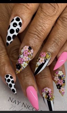 Nails For Vegas Trip Ideas, Florida Nails Vacations, Old School Nail Designs, Pink Coffin Nail Ideas, Pink Bling Acrylic Nails, Nail Designs Stiletto, Nail Designs Bling