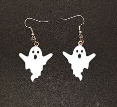 "These are cute little ghost earrings laser cut from 3mm white acrylic, hand painted. The ghost is 30mm tall (1.18\"). These are the perfect thing for that halloween party or costume." 3d Earrings, 3d Printed Earrings, Laser Cut Earrings Acrylics, Laser Cut Wood Earrings, Ghost Earrings, Ghost Design, Laser Cut Sign, Halloween Earrings, Costume Halloween