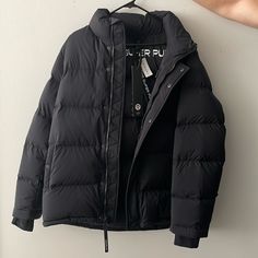 Brand New With Tags. Black Aritzia Super Puff. Size Large. No Hood. Waterproof, Washable. Aritzia Black Super Puff, Super Puff Aritzia, Jacket Aritzia, Aritzia Super Puff, Aritzia Jacket, Super Puff, Puff Jacket, Christmas Wishlist, Puffer