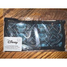 Disney Parks Black Panther Face Mask Adult Large New Sealed. Black Panther Face, Panther Face, Minnie Mouse Headband, Disney Enchanted, Princess Face, Face Masks For Kids, Halloween Face Mask, Tiki Room, Star Wars Stormtrooper