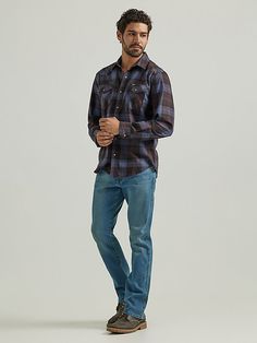 A SLIMMED-DOWN CLASSIC Designed to go with everything in your closet, our Men's Slim Fit Bootcut Jean provides the perfect mix of comfort and style. Better than classic, these bootcut jeans are crafted from a comfortable cotton blend with just a hint of stretch for added flexibility. They come with the signature five-pocket styling, "W" embroidery, a slim fit through the thigh, and a bootcut leg opening that looks great with any shoe. Mens Jeans Outfit Casual, Bootcut Jeans Outfit Men, Dad Fits, Bootcut Jeans Outfit, Jeans Outfit Men, Workwear Jeans, Mens Bootcut Jeans, Fall Jeans, Bootcut Jean