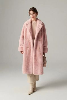 Experience ultimate glamour with our eco-friendly pink faux fur coat. Double-breasted elegance meets winter warmth. Pink Fur Coat Outfit Winter, Pink Fur Coat Outfit, Pink Coat Outfit Winter, Fur Coat Street Style, Faux Fur Outfit, Pink Winter Coat, Fur Outfit, Pink Faux Fur Coat, Fur Coat Outfit