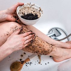 Only two ingredients needed to make this organic coffee scrub. Stimulate blood flow and revive dull flaky skin with this chemical free homemade scrub. Foot Scrub Recipe, Natural Skin Exfoliator, Homemade Coffee Scrub, Coffee Sugar Scrub