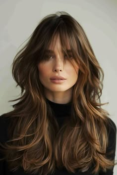 Shag Haircut Big Forehead, Long Hair Cuts 2024 Trends, Long Hair Long Bangs, Layered Hair With Bangs, Kadeřnické Trendy, Fesyen Rambut, Vlasové Trendy, Long Layered Haircuts, Long Hair With Bangs