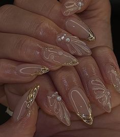 Sea Nails Designs, Shell Nail Design, Sea Shell Nails, Nessa Nails, Summer Vacation Nails, Stunning Nails, Pearl Nails