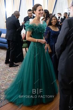 Royal Green Dress, Emerald Green Ball Gown, Green Ball Gown, State Dinner, Pageant Wear, Full Tulle Skirt, Royal Green, Princess Catherine, Family Fashion