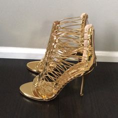 Gold Sandal. Never Worn, Size 9 Gold Sandals, Women's Shoes Sandals, Shoes Sandals, Fast Delivery, Women Shoes, Sandals, Gold, Women Shopping, Color