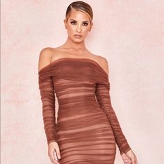 Brand New With Their Tag And Cloth Tag Still Attached. Size Small. The Color Is Brown/Beige As Seen On Desi. This Is A Sold Out Item. House Of Cb Dresses, House Of Cb, House Dress, Brown Beige, Desi, Colorful Dresses, Midi Dress, Brand New, Womens Dresses