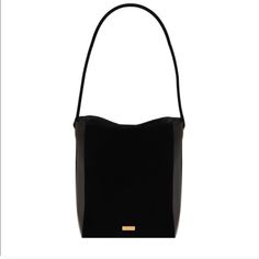 Carolina Herrera Fragrances. Tote Bag. Never Used. New Without Tag. Velvet With Black Patent On The Sides. Black Polyester Lining. Gold Tone Hardware. 10”W X 13”H X 3.5”D. 12” Strap Drop. Elegant Black Square Bucket Bag, Elegant Square Hobo Bag For Everyday, Formal Chic Square Hobo Bag, Chic Formal Square Hobo Bag, Chic Black Square Shoulder Bag, Evening Bucket Shoulder Bag With Large Capacity, Trendy Square Bucket Bag For Evening, Chic Square Hobo Bag For Formal Occasions, Black Square Bag With Gold-tone Hardware