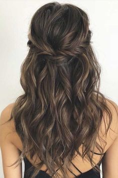 Latest party hairstyle Down Hairstyles For Long Hair, Rambut Brunette, Bridesmaid Hair Long, Fesyen Rambut, Vlasové Trendy, Half Up Half Down Hairstyles, Long Hair Wedding Styles