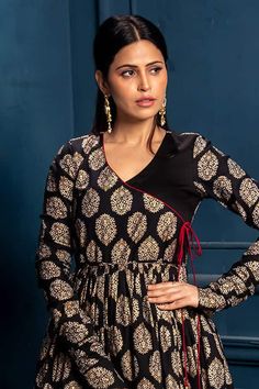 Black anagarakha with all-over hand block print floral motifs and side-tasselled dori detail. Comes with a pant. - Aza Fashions Fitted V-neck Kurta For Navratri, Festive Black V-neck Top, Black Bollywood Style Long Sleeve Bandhgala, Festive Black V-neck Sets, Black Block Print Dupatta, Designer Wear Long Sleeve Block Print Anarkali Set, Designer Long Sleeve Block Print Anarkali Set, Festive Block Print Anarkali Set, Black Long Sleeve Anarkali Set With Pallu