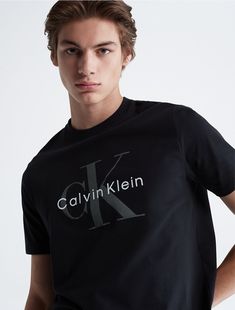 Designed with short sleeves and a crewneck, this t-shirt features CK monogram logo styling at the front. Crafted completely from cotton for soft, comfortable wear.  Material: 100% Cotton. Ck Monogram, Poses Men, Calvin Klein Men, Fashion Logo, Monogram Logo, Print T Shirt, Calvin Klein, Short Sleeves, Monogram