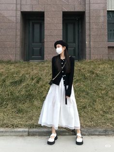 European Style Outfits, Korean Fashion Outfits, Office Outfits Women, Classy Dress Outfits, Modern Outfits