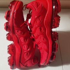 New Nike Air Vapormax Plus Triple Red University Red Men’s Colorful Gym Shoes, Red Air Max, Nike Vapormax Plus, Air Vapormax Plus, Nike Air Vapormax Plus, Nike Vapormax, Fresh Shoes, Grey Boots, Air Vapormax