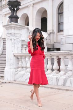 Christmas Party Outfits Work, Flare Skirt Outfit, Christmas Party Outfits Classy, Christmas Party Outfit Work, Costumes For Work, Classy Skirts, Red Flare, Extra Petite, Skirt Ruffle