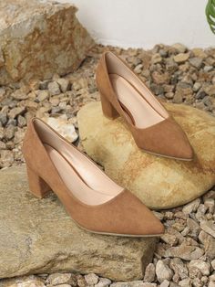 Color:Brown \nPattern Type:Colorblock \nPattern Type:Plain \nHeel Height:Mid Heel \nSize Fit:True To Size \nUpper Material:PU Leather \nLining Material:PU Leather \n Pumps For Work, Chunky Heel Pumps, Classic Brown, Occasion Shoes, Heels Pumps, Mid Heel, Women's Pumps, Chunky Heels, Fashion Online Shop