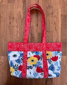 Cheerful Floral Six Pocket Bag  13x8x4 This bag is very versatile! It has six roomy pockets to store your things. The fabric is very bright and cheerful. Bingo Bag, Bible Bag, Bags Handmade, Top Handle Bags, Bag Makeup, Pocket Bag, Handmade Bags, Red Floral, Bingo