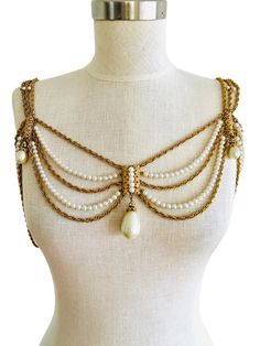 Napier Multi Chain Gold Tiered Layered Shoulder Necklace, Bikini Belt For Sale at 1stDibs Runway Vintage, Rich Outfits, Gold Body Chain, Shoulder Necklace, Style Tattoo, Belt Jewelry, Gold Tone Necklace, Chain Gold, Multi Strand Necklace