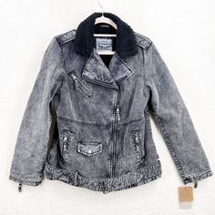 Levi's Women's Size L Black Acid Washer Denim Belted Sherpa Moto Jacket Size S New With Tag Trendy Denim Biker Jacket For Winter, Black Denim Biker Jacket For Fall, Fall Black Denim Biker Jacket, Black Denim Biker Outerwear, Urban Denim Biker Jacket For Winter, Denim Biker Jacket For Winter, Black Washed Outerwear For Winter, Black Washed Winter Outerwear, Grunge Washed Outerwear For Winter