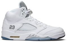 Released in April of 2015 . the Air Jordan 5 Retro ‘Metallic White’ 2015 offers a remastered version of the colorway first released back in 2000. The sneaker has a white tumbled leather upper with metallic silver and black accents on an ice blue translucent outsole. All Jordan Shoes, Air Jordan 1 Dior, Jordan 1 Dior, Back In 2000, Air Force Shoes, Jordan 1 Black, Custom Nike Shoes, Custom Nike