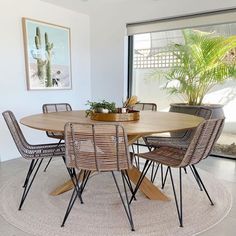 Braided Round RUg for under dining table Round Braided Rug, Braided Wool Rug, Circular Rugs, Beautiful Rugs, Braided Rug, Family Dining, Round Rug, Interior Inspo, Round Rugs